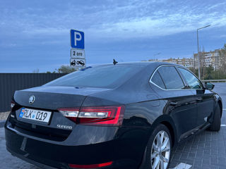 Skoda Superb foto 4