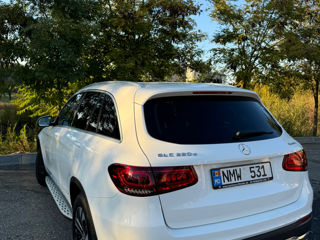 Mercedes GLC foto 5