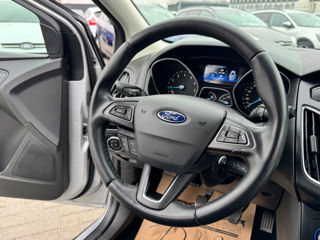 Ford Focus foto 9