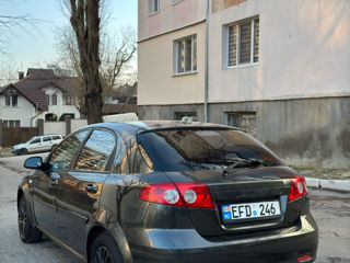 Chevrolet Lacetti foto 4