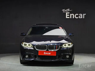 BMW 5 Series foto 3