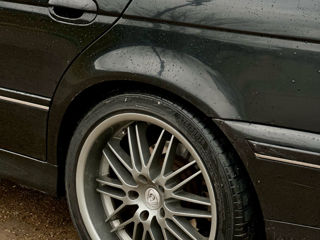 BMW 5 Series foto 5