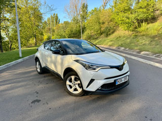 Toyota C-HR foto 4