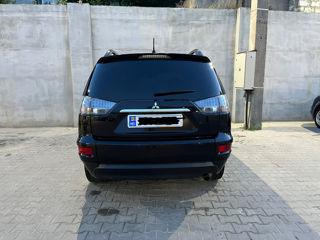 Mitsubishi Outlander foto 8