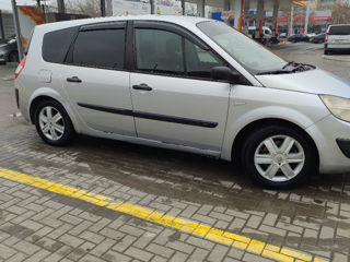 Renault Grand Scenic foto 9