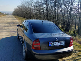 Skoda Superb foto 6