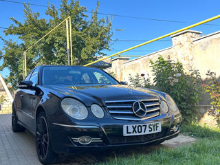 Mercedes E-Class foto 1