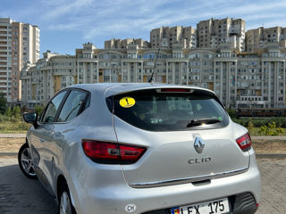 Renault Clio foto 4