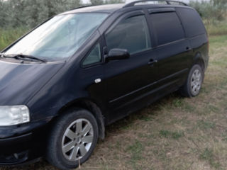 Volkswagen Sharan foto 3