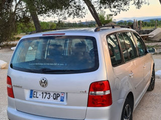 Volkswagen Touran foto 6