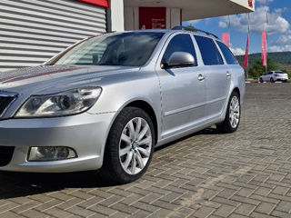 Skoda Octavia foto 1