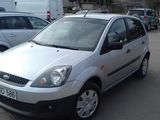 Ford Fiesta foto 1