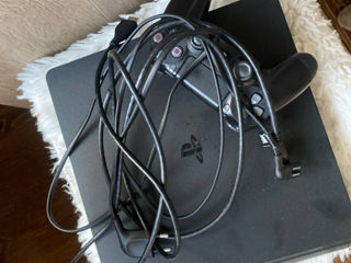 Play Station 4 Slim foto 2