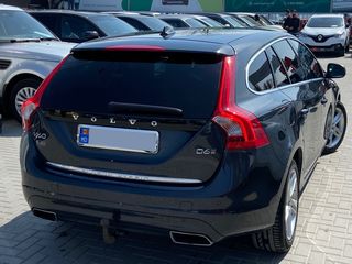 Volvo V60 foto 3