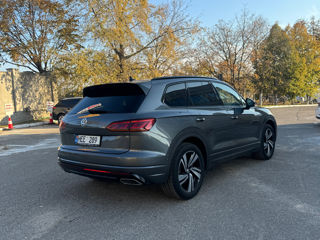 Volkswagen Touareg foto 3