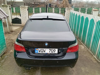 BMW 5 Series foto 6