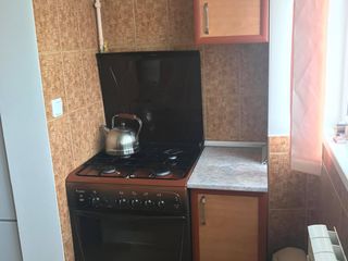 Se vinde apartament cu 2 odai! Urgent!!! foto 6