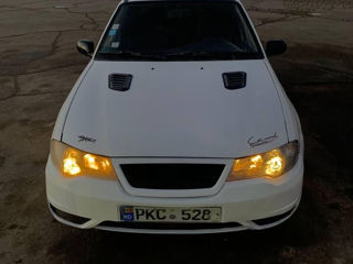 Daewoo Nexia foto 3