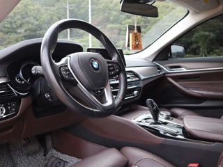 BMW 5 Series foto 9