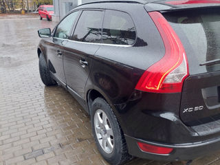 Volvo XC60 foto 1