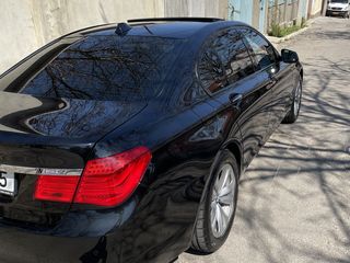 BMW 7 Series foto 10