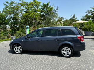 Opel Astra foto 2