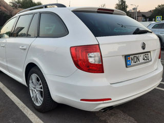 Skoda Superb foto 4