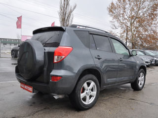 Toyota Rav 4 foto 5