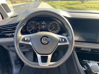 Volkswagen Touareg foto 9