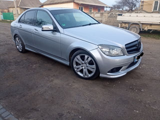 Mercedes C-Class foto 5