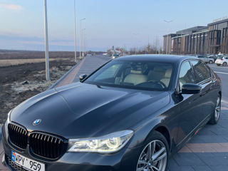 BMW 7 Series foto 2