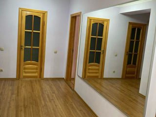 Apartament cu 4 camere, 130 m², Centru, Chișinău foto 19