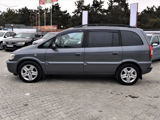 Opel Zafira foto 4