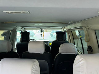 Volkswagen Caravelle foto 4