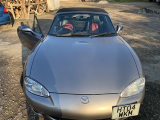 Mazda MX-5 foto 1