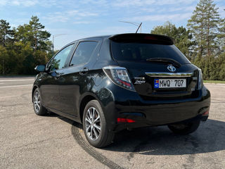 Toyota Yaris foto 3