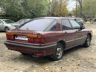 Mitsubishi Galant foto 5