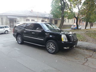 Cadillac Escalade foto 1