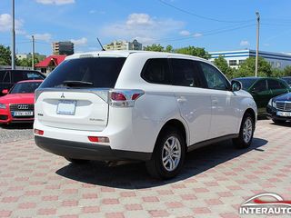 Mitsubishi Outlander foto 4