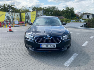 Skoda Superb foto 3