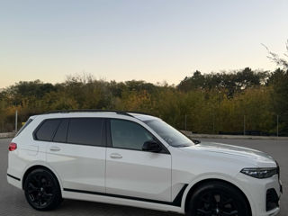 BMW X7 foto 3