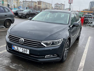 Volkswagen Passat foto 2