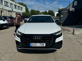 Audi Q8 foto 10