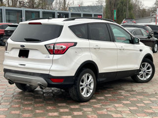 Ford Escape foto 4