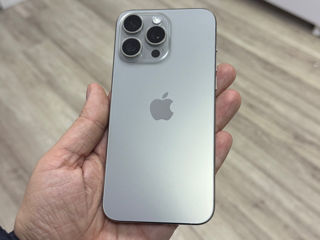 iPhone 15 pro max 512 gb foto 2