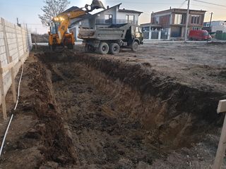 Servicii bobcat buldoexcavator autobasculanta kamaz demolare si evacuare matereale de construcție foto 5