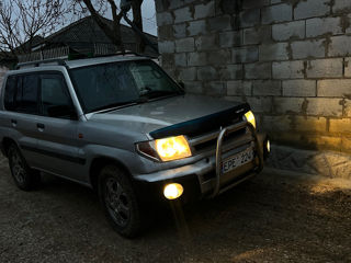 Mitsubishi Pajero Pinin foto 2