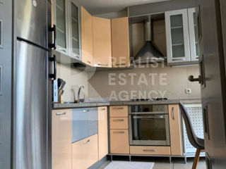 Apartament cu 2 camere, 98 m², Telecentru, Chișinău foto 4