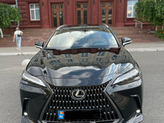 Lexus NX Series foto 1