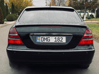 Mercedes E-Class foto 4